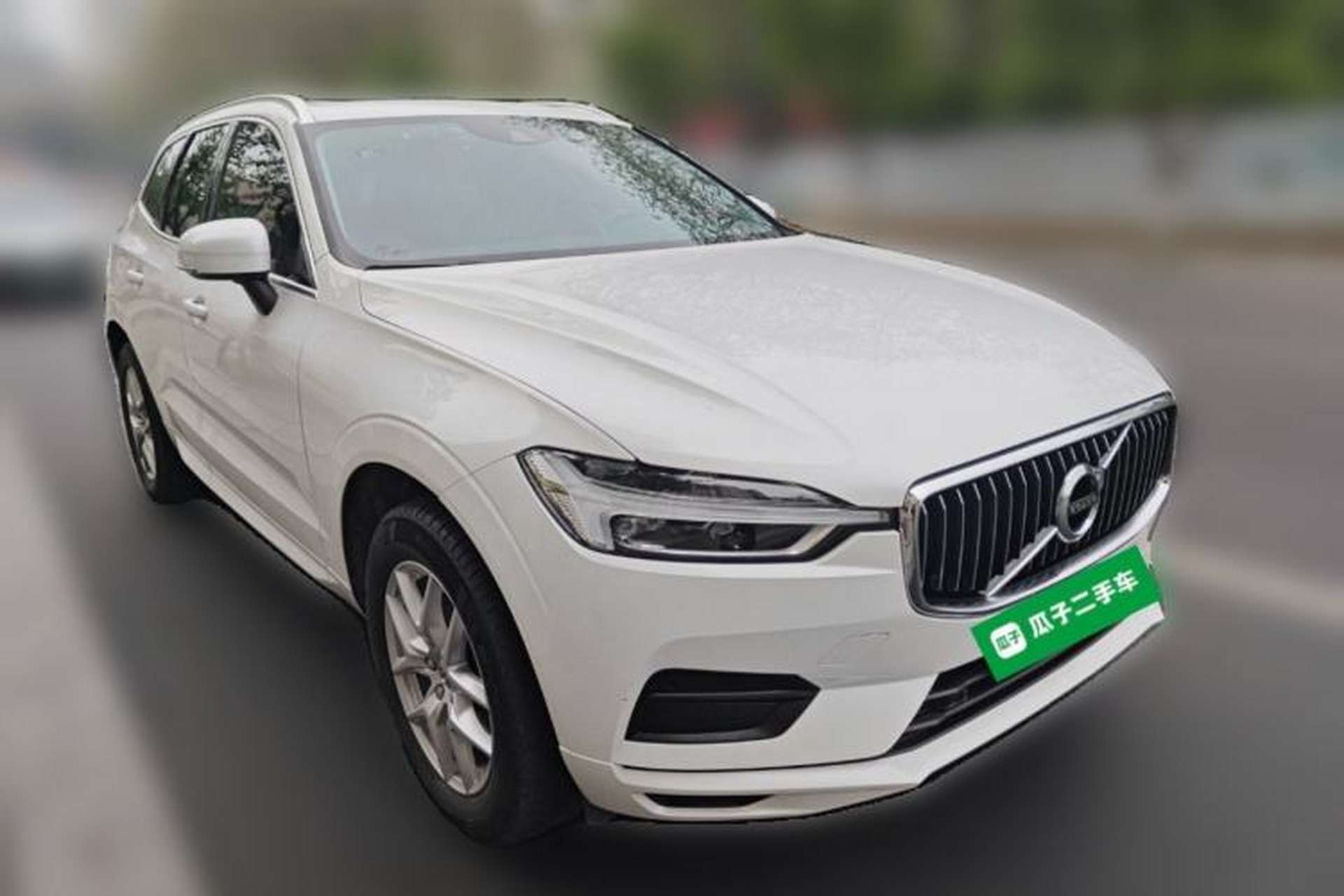 Used Volvo XC60 2019 T5 4x4 Smart Edition China VI Standard Front Right 45 Deg
