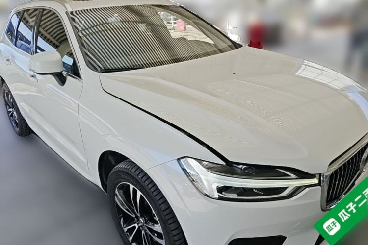 Used Volvo XC60 2019 T5 4x4 Smart Edition China V Standard Front Right 45 Deg