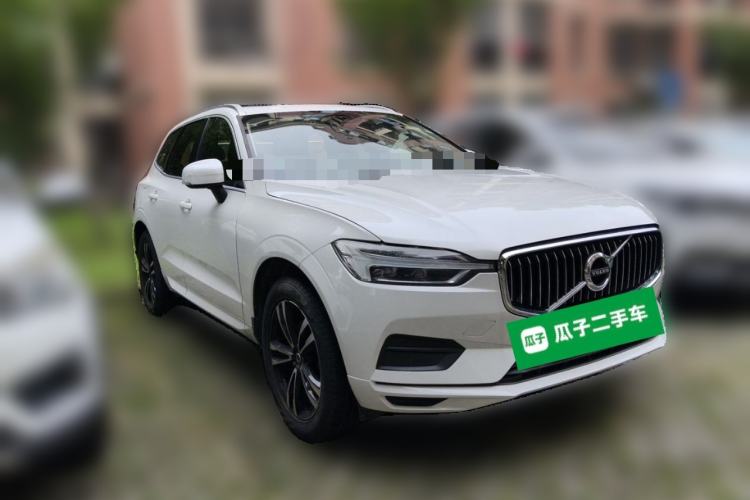 Used Volvo XC60 2019 T5 4x4 Smart Edition China V Standard Front Right 45 Deg