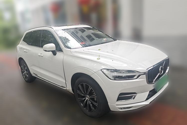 Used Volvo XC60 2019 T5 4x4 Zhiya Luxury Edition China VI Standard Front Right 45 Deg