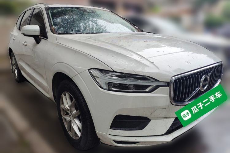 Used Volvo XC60 2019 T5 4x4 Smart Edition China V Standard Front Right 45 Deg