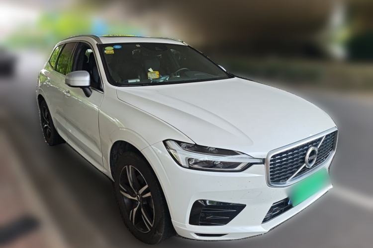 Used Volvo XC60 2019 T5 4x4 Zhiyuan Sport Edition China V Standard Front Right 45 Deg