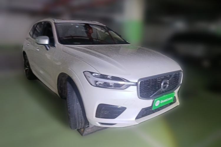 Used Volvo XC60 2019 T5 4x4 Smart & Dynamic Sport Edition China VI Standard Front Right 45 Deg