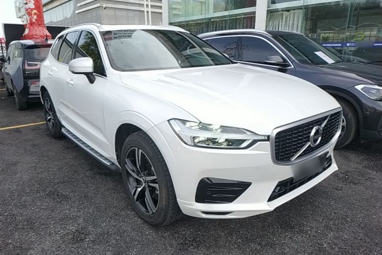 Used Volvo XC60 2019 T5 4x4 Zhiyuan Sport Edition China V Standard Front Right 45 Deg