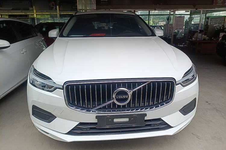 Used Volvo XC60 2019 T5 4x4 Smart Edition China VI Standard Front