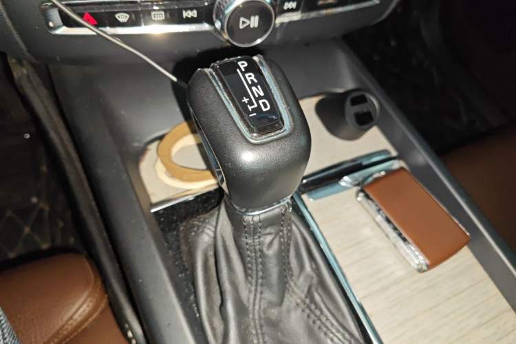 Used Volvo XC60 2019 T5 4x4 Zhiya Luxury Edition China V Standard Gear Lever