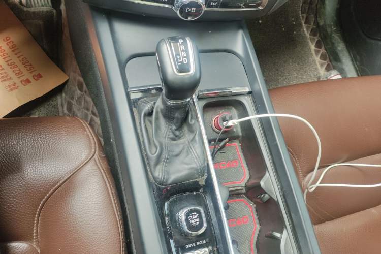 Used Volvo XC60 2019 T5 4x4 Smart Edition China V Standard Gear Lever