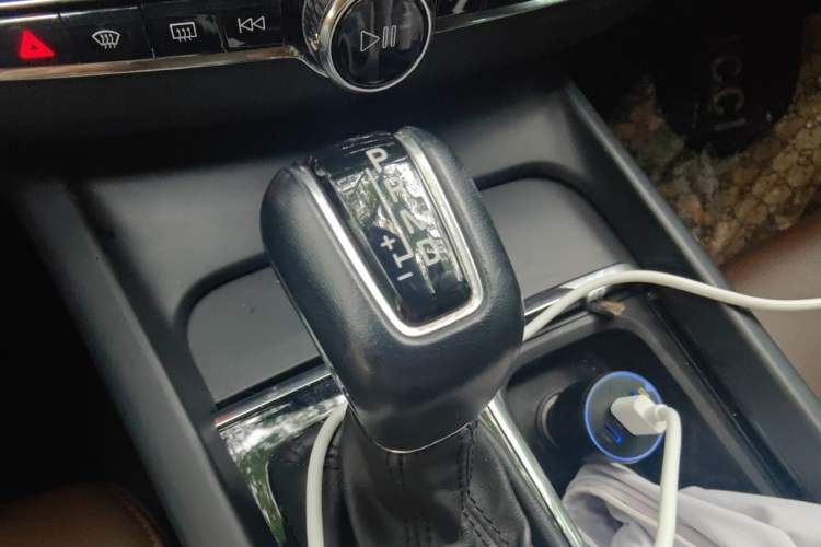 Used Volvo XC60 2019 T5 4x4 Smart Edition China V Standard Gear Lever