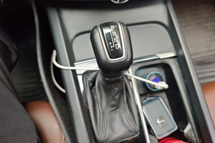 Used Volvo XC60 2019 T5 4x4 Smart Edition China V Standard Gear Lever