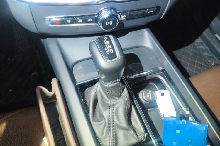 Used Volvo XC60 2019 T5 4x4 Smart Edition China V Standard Gear Lever
