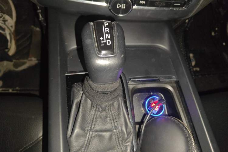 Used Volvo XC60 2019 T5 4x4 Smart Edition China V Standard Gear Lever