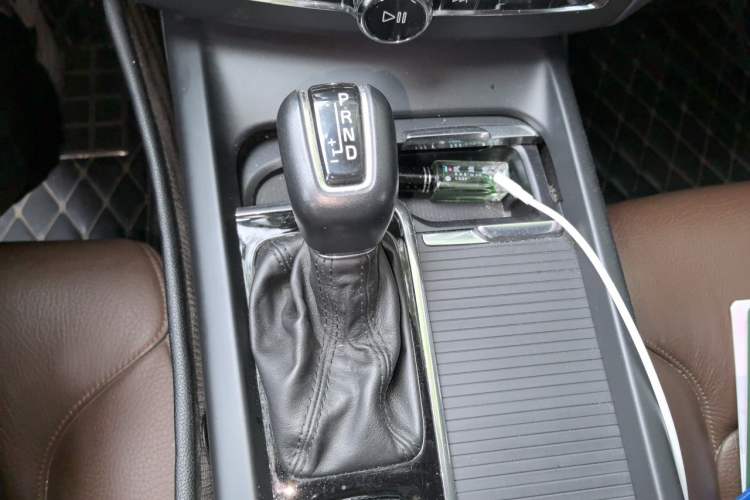 Used Volvo XC60 2019 T5 4x4 Smart Edition China V Standard Gear Lever