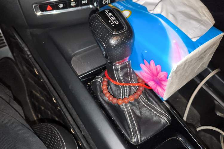 Used Volvo XC60 2019 T5 4x4 Zhiyuan Sport Edition China V Standard Gear Lever