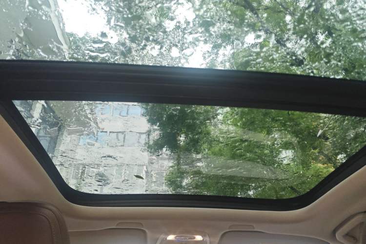 Used Volvo XC60 2019 T5 4x4 Zhiya Luxury Edition China VI Standard Headliner