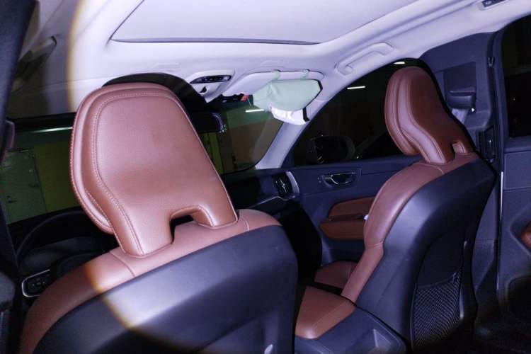 Used Volvo XC60 2019 T5 4x4 Smart Edition China V Standard Headliner