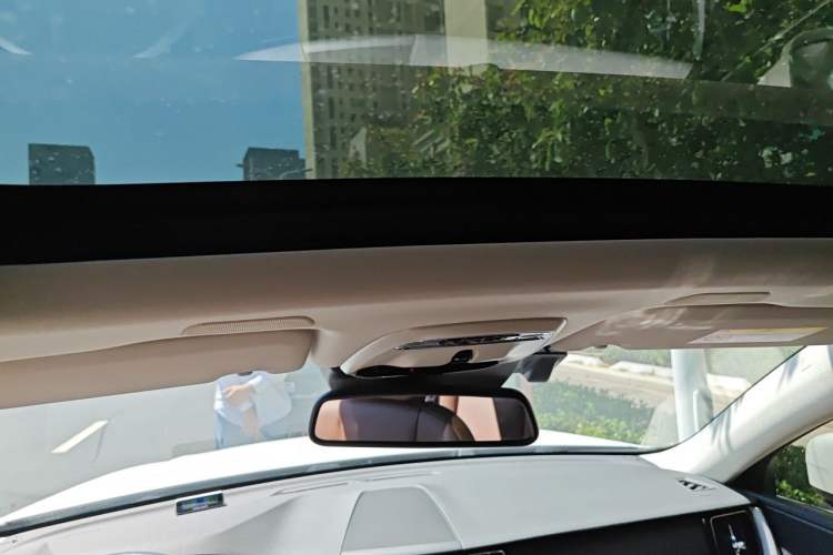 Used Volvo XC60 2019 T5 4x4 Smart Edition China VI Standard Headliner
