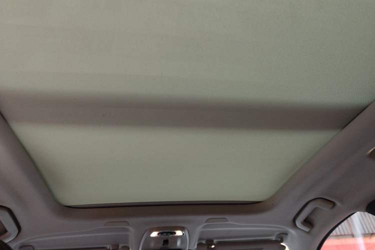 Used Volvo XC60 2019 T5 4x4 Smart Edition China VI Standard Headliner