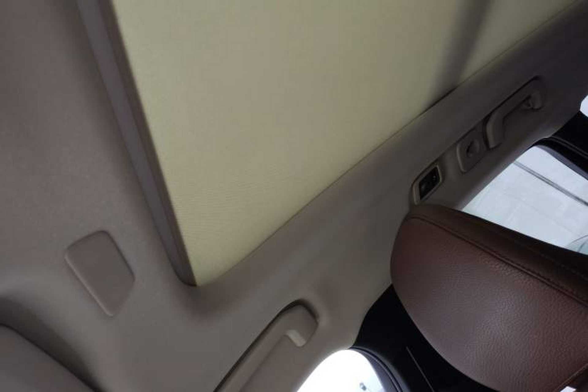 Used Volvo XC60 2019 T5 4x4 Smart Edition China VI Standard Headliner
