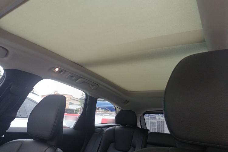 Used Volvo XC60 2019 T5 4x4 Smart Edition China VI Standard Headliner