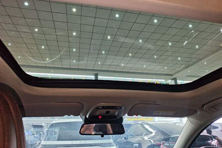 Used Volvo XC60 2019 T5 4x4 Smart Edition China VI Standard Headliner