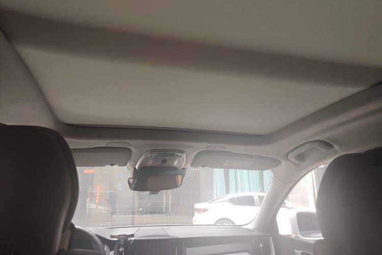 Used Volvo XC60 2019 T5 4x4 Smart Edition China V Standard Headliner