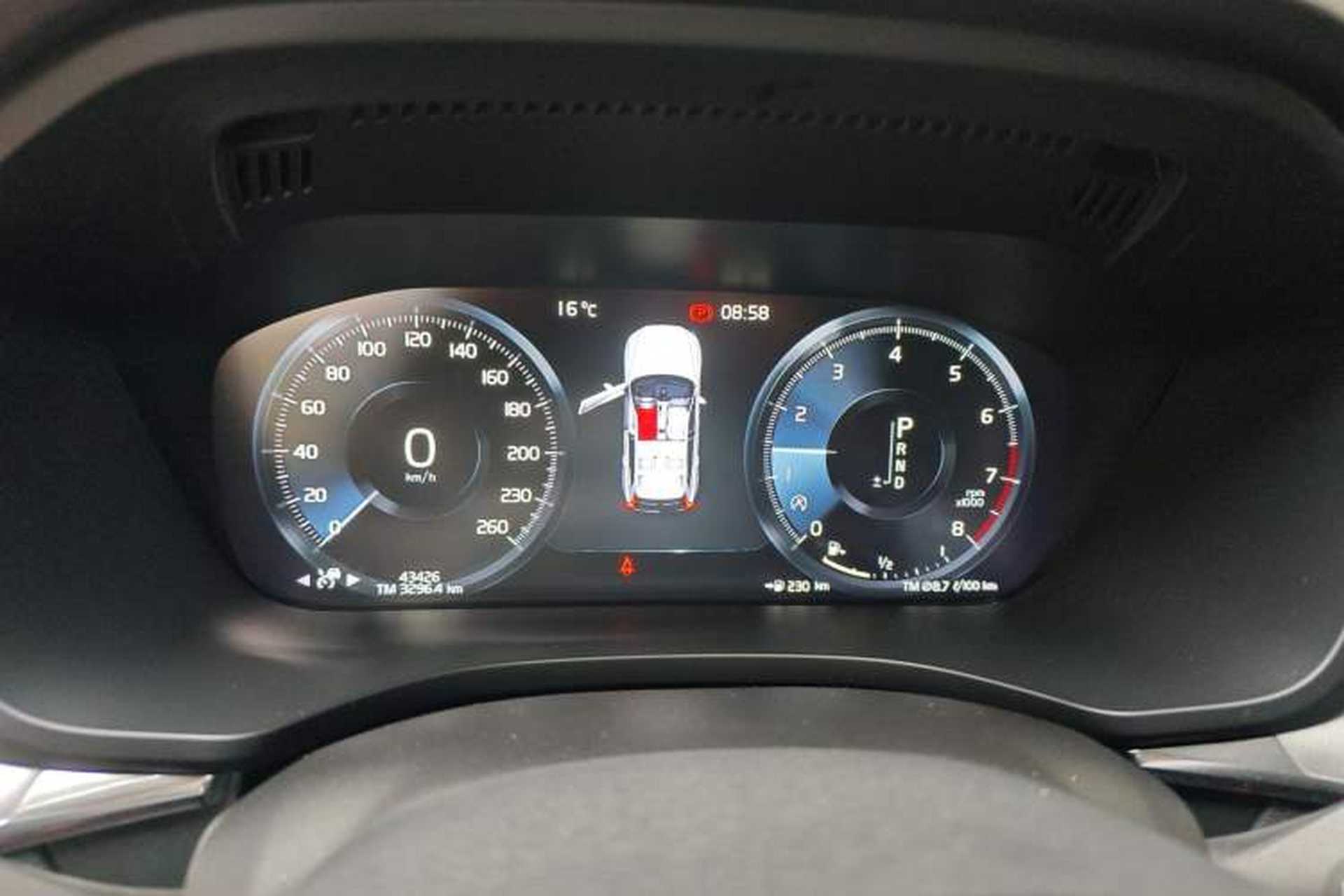 Used Volvo XC60 2019 T5 4x4 Zhiyuan Edition China VI Standard Instrument Cluster