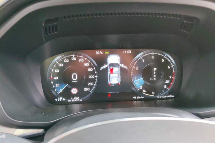 Used Volvo XC60 2019 T5 4x4 Zhiya Luxury Edition China VI Standard Instrument Cluster