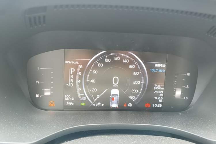 Used Volvo XC60 2019 T5 4x4 Smart Edition China V Standard Instrument Cluster