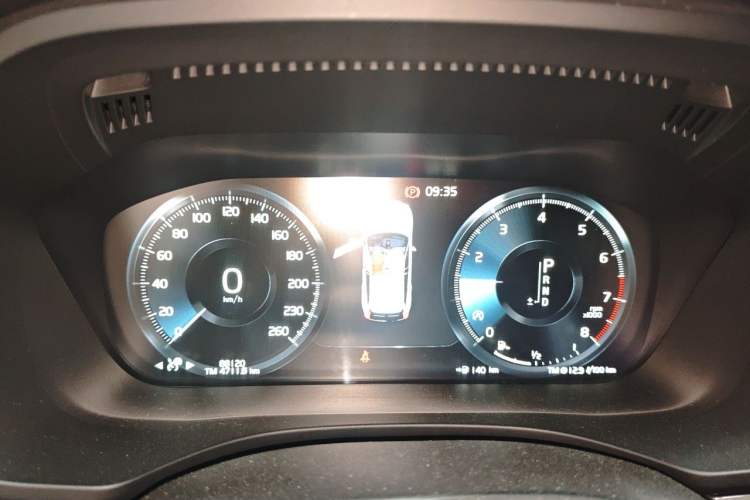 Used Volvo XC60 2019 T5 4x4 Zhiyuan Sport Edition China V Standard Instrument Cluster