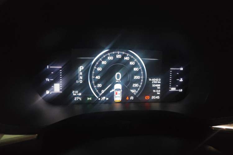 Used Volvo XC60 2019 T5 4x4 Smart Edition China V Standard Instrument Cluster
