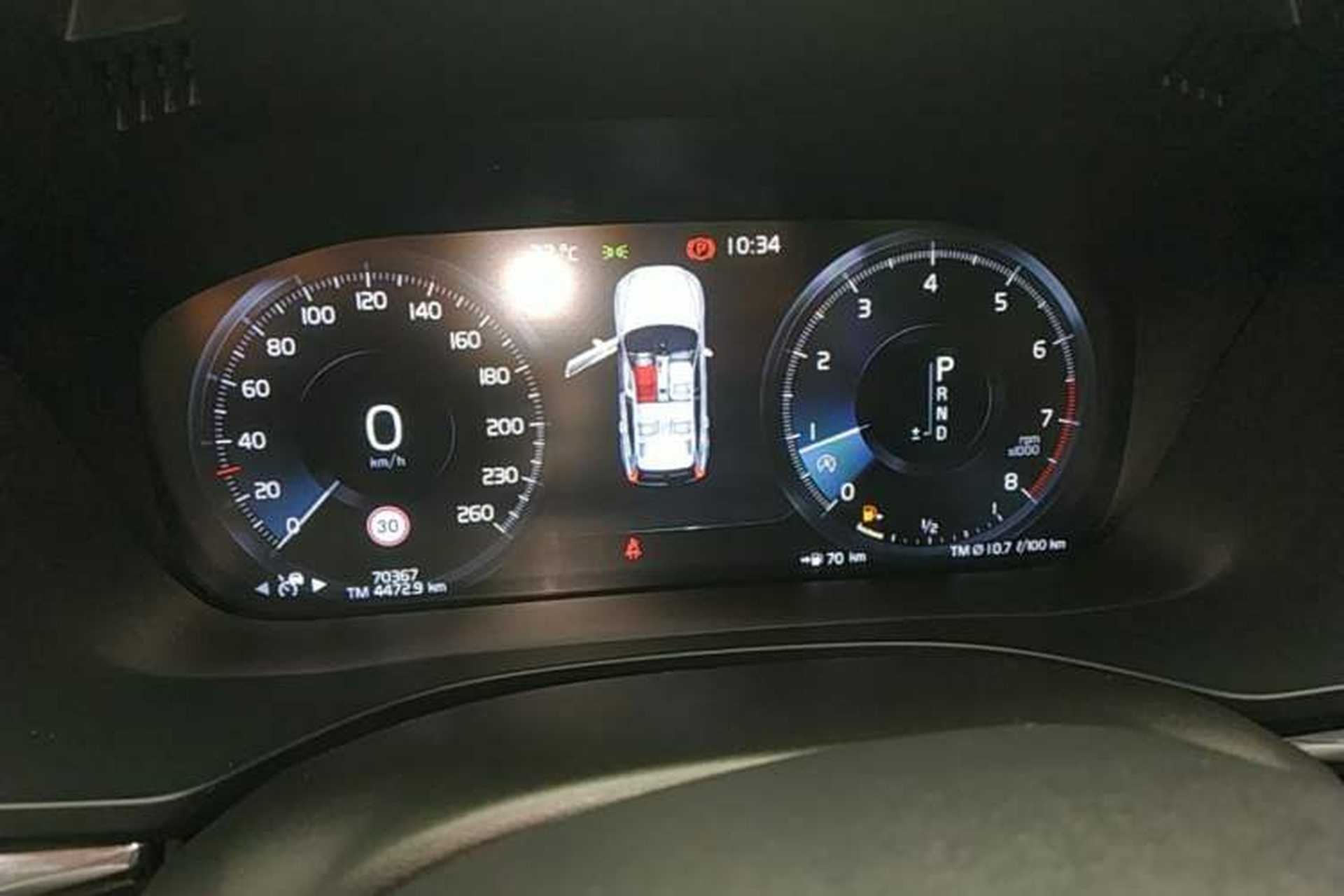 Used Volvo XC60 2019 T5 4x4 Zhiyuan Edition China VI Standard Instrument Cluster