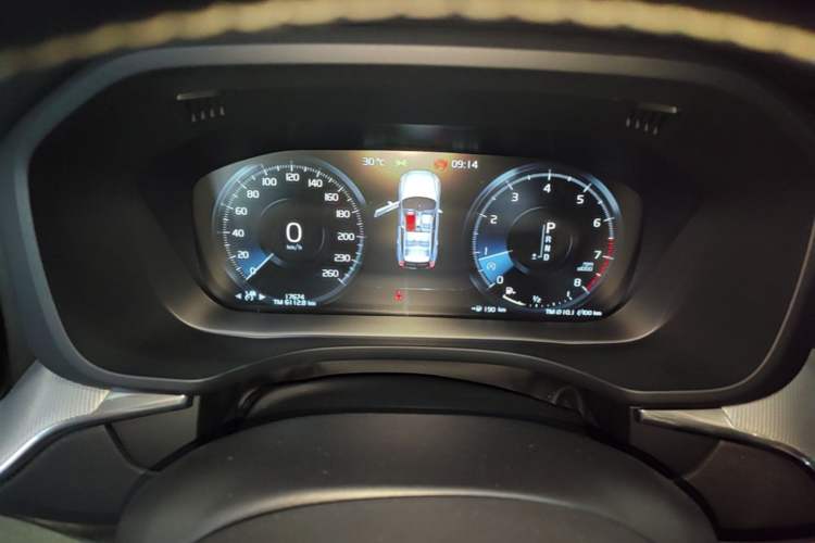 Used Volvo XC60 2019 T5 4x4 Zhiyuan Sport Edition China V Standard Instrument Cluster