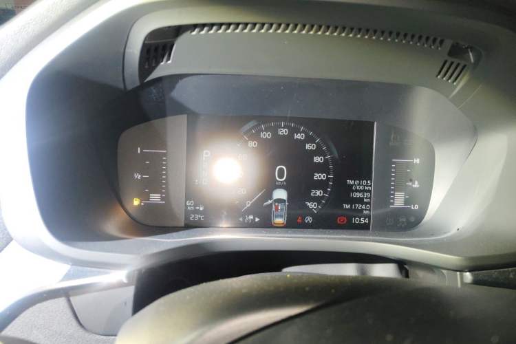 Used Volvo XC60 2019 T5 4x4 Smart Edition China V Standard Instrument Cluster