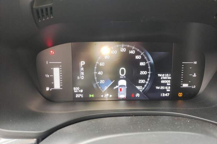 Used Volvo XC60 2019 T5 4x4 Smart Edition China V Standard Instrument Cluster