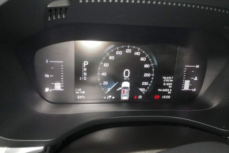 Used Volvo XC60 2019 T5 4x4 Smart Edition China VI Standard Instrument Cluster