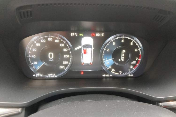 Used Volvo XC60 2019 T5 4x4 Smart & Dynamic Sport Edition China VI Standard Instrument Cluster
