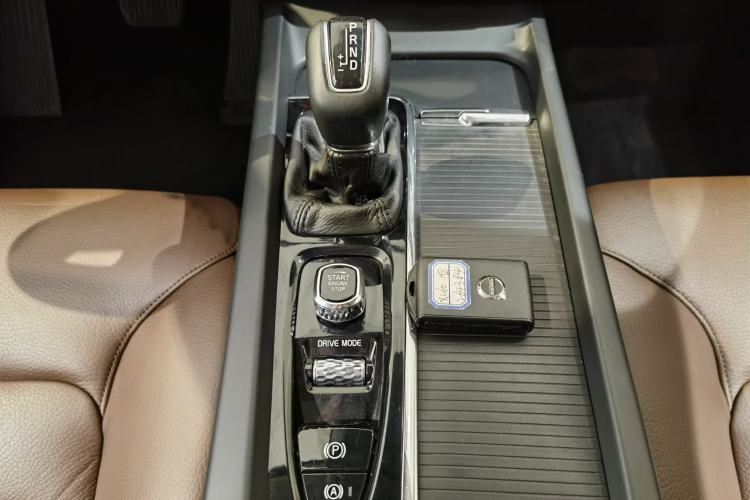 Used Volvo XC60 2019 T5 4x4 Smart Edition China VI Standard Interior 6