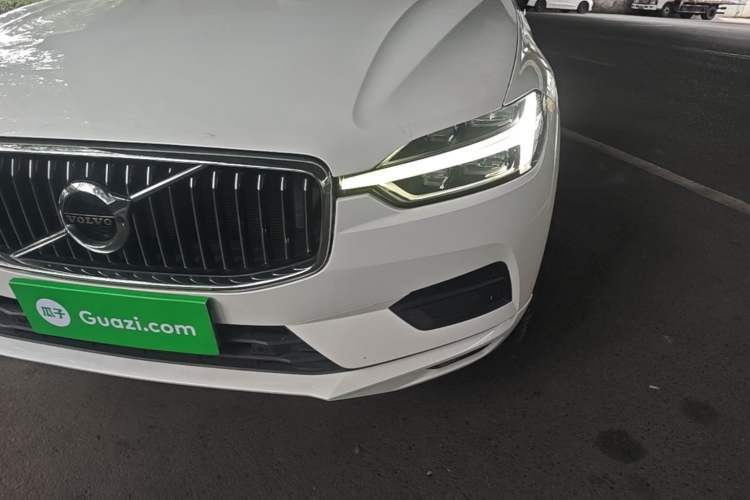 Used Volvo XC60 2019 T5 4x4 Smart Edition China VI Standard Left Front Headlight