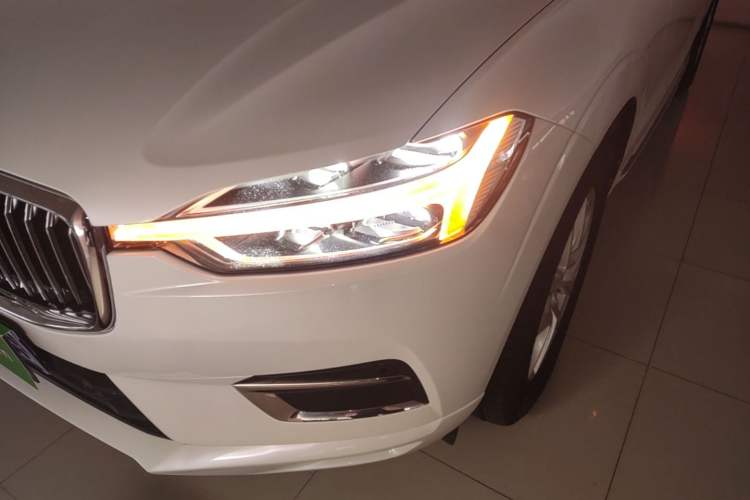 Used Volvo XC60 2019 T5 4x4 Smart Edition China VI Standard Left Front Headlight