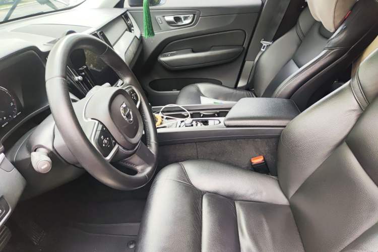 Used Volvo XC60 2019 T5 4x4 Smart Edition China V Standard Left Front Seat