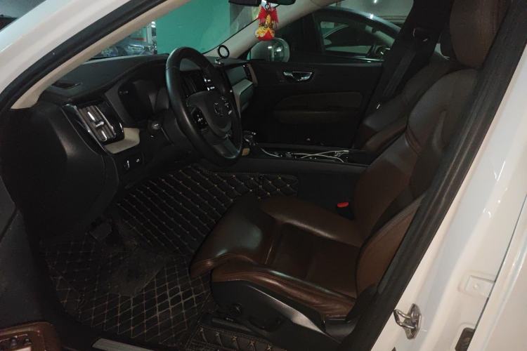 Used Volvo XC60 2019 T5 4x4 Smart Edition China V Standard Left Front Seat