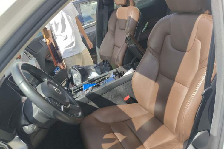 Used Volvo XC60 2019 T5 4x4 Smart Edition China V Standard Left Front Seat
