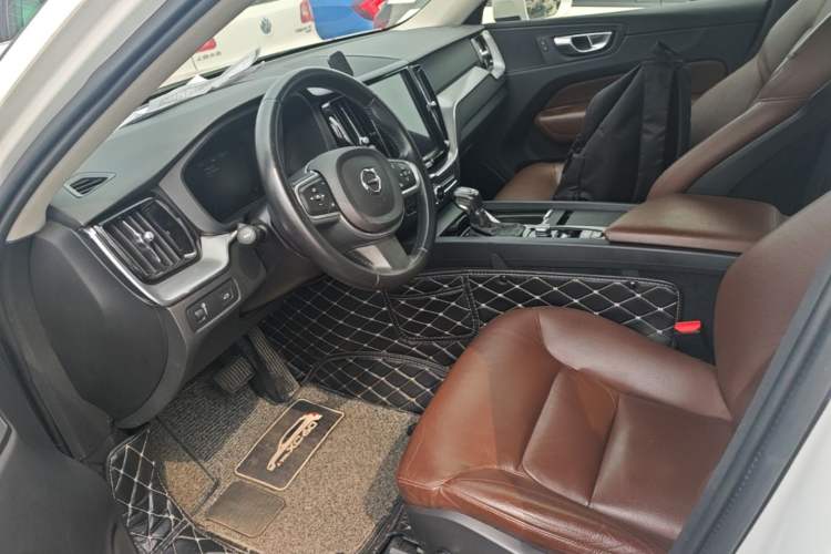 Used Volvo XC60 2019 T5 4x4 Smart Edition China V Standard Left Front Seat