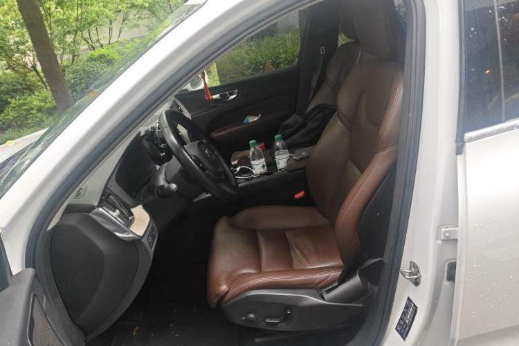 Used Volvo XC60 2019 T5 4x4 Zhiya Luxury Edition China VI Standard Left Front Seat