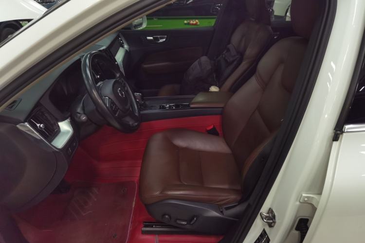 Used Volvo XC60 2019 T5 4x4 Zhiyuan Edition China VI Standard Left Front Seat