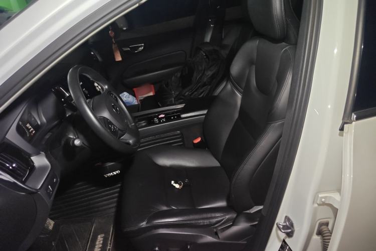 Used Volvo XC60 2019 T5 4x4 Smart Edition China VI Standard Left Front Seat