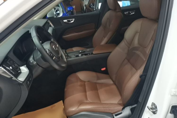 Used Volvo XC60 2019 T5 4x4 Smart Edition China V Standard Left Front Seat