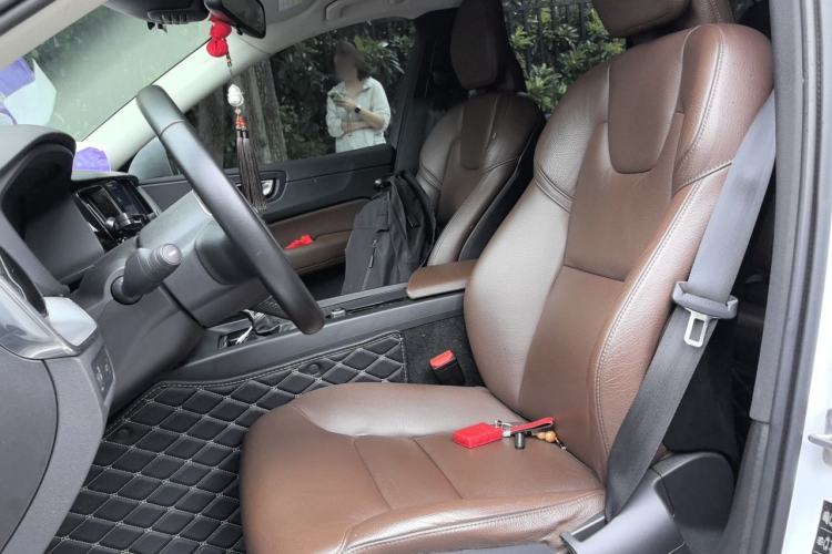 Used Volvo XC60 2019 T5 4x4 Smart Edition China V Standard Left Front Seat