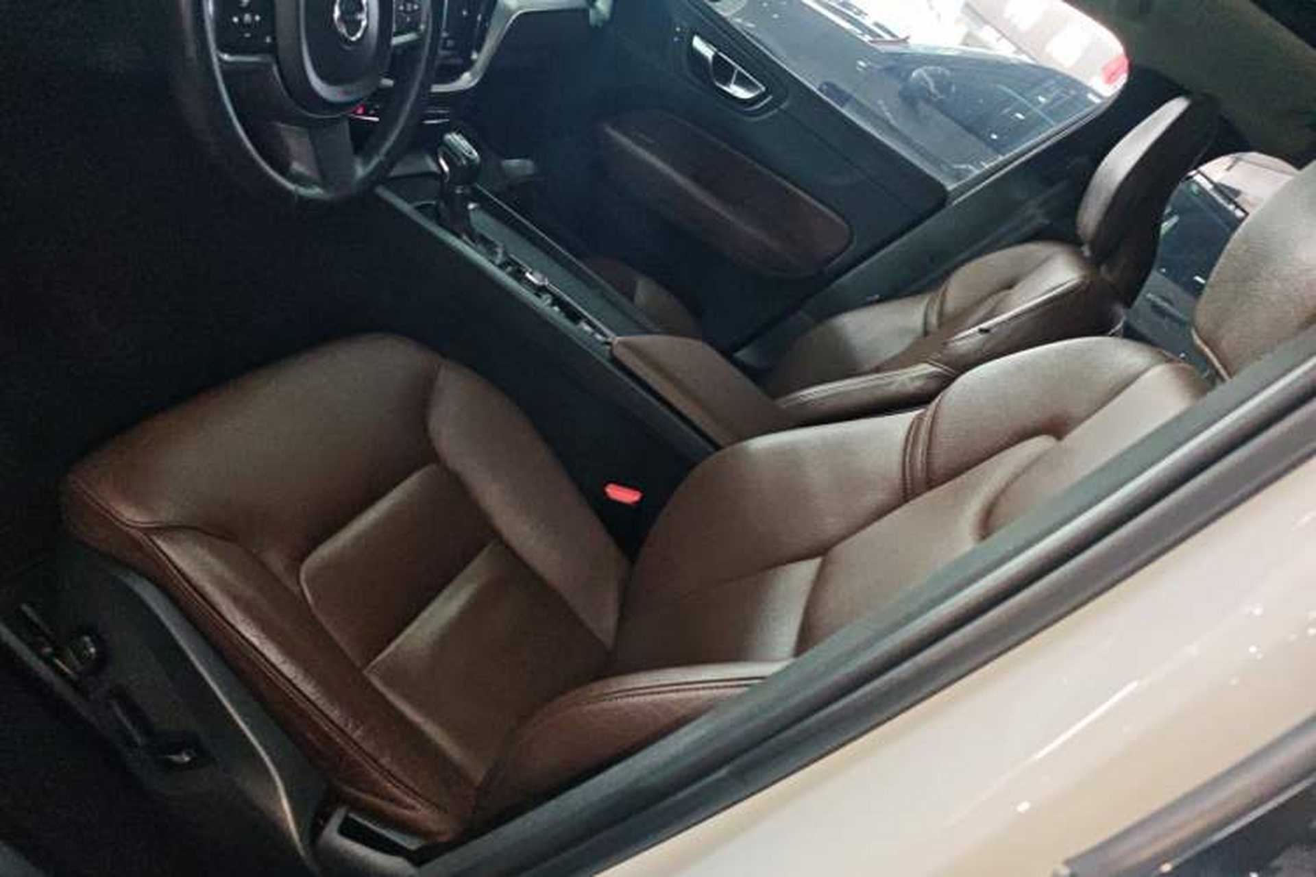 Used Volvo XC60 2019 T5 4x4 Smart Edition China VI Standard Left Front Seat