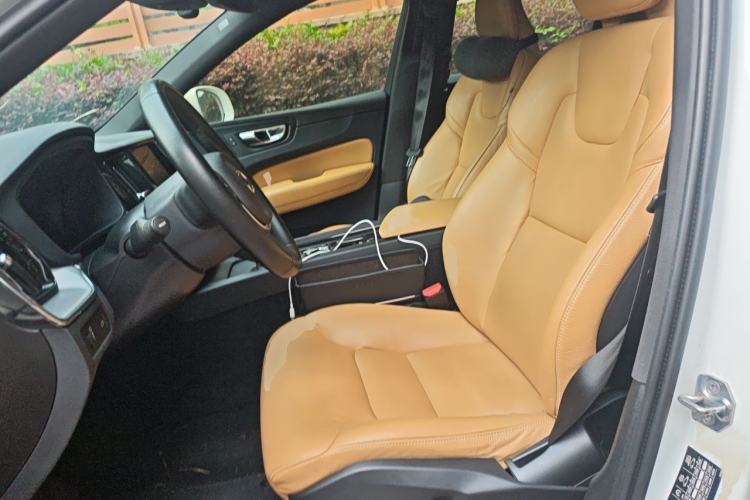 Used Volvo XC60 2019 T5 4x4 Smart Edition China V Standard Left Front Seat